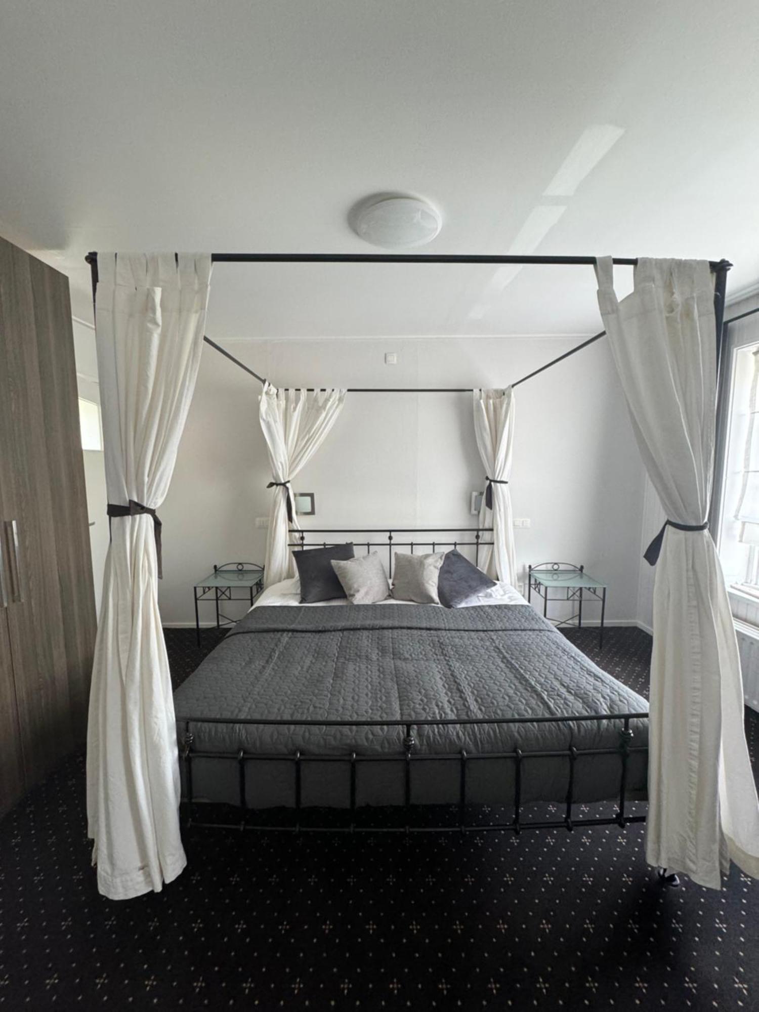 Ouwe Schuure Bed & Breakfast Sluis Luaran gambar